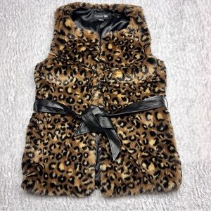 Forever 21 faux fur leopard vest with belt size medium